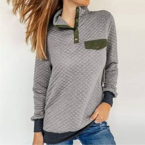 Oddy Boutique Quilted Pullover Top Mock Neck Size Medium/Large